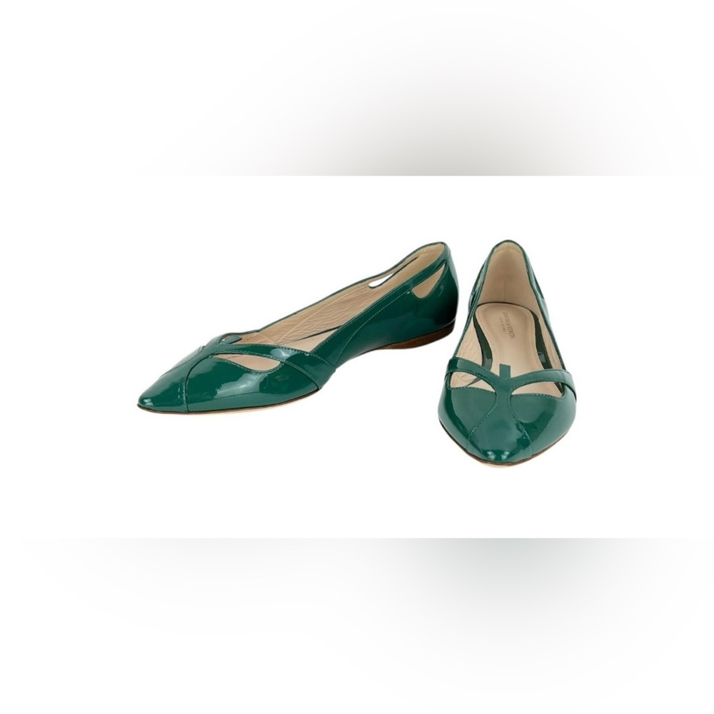 Elegant Bottega Green Patent Leather Women's Flats